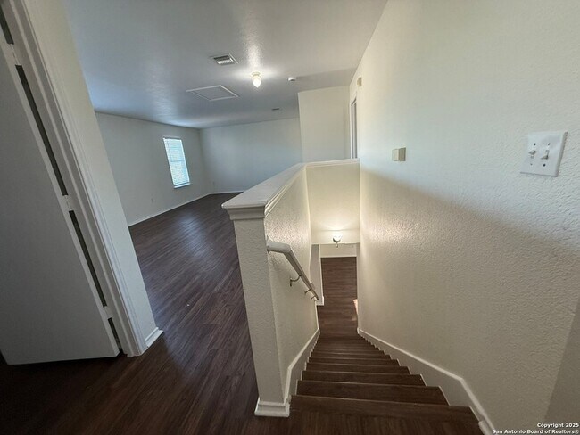 Building Photo - 7712 Copper Hollow