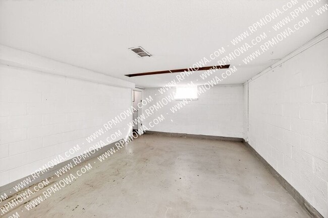 Building Photo - 4101 Muskogee Ave