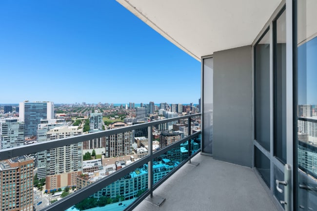 Building Photo - 507 N Kingsbury St