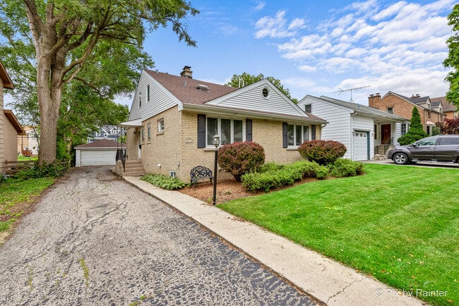 Building Photo - 4525 Saratoga Ave