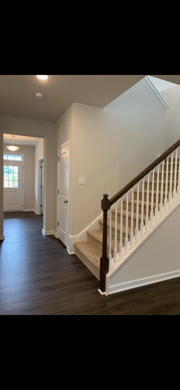 Building Photo - 135 Rossell Park Cir