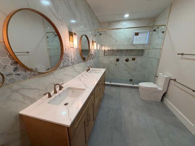 Building Photo - 755 Falling Water Rd