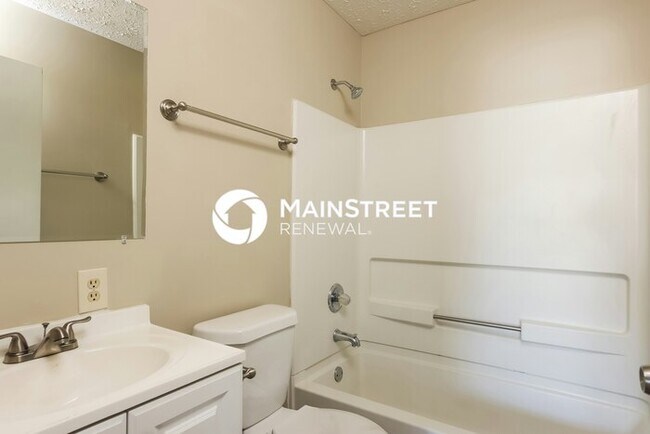 Building Photo - 3 Bedroom Pet-Friendly Home in Raleigh, NC with Main Street Renewal