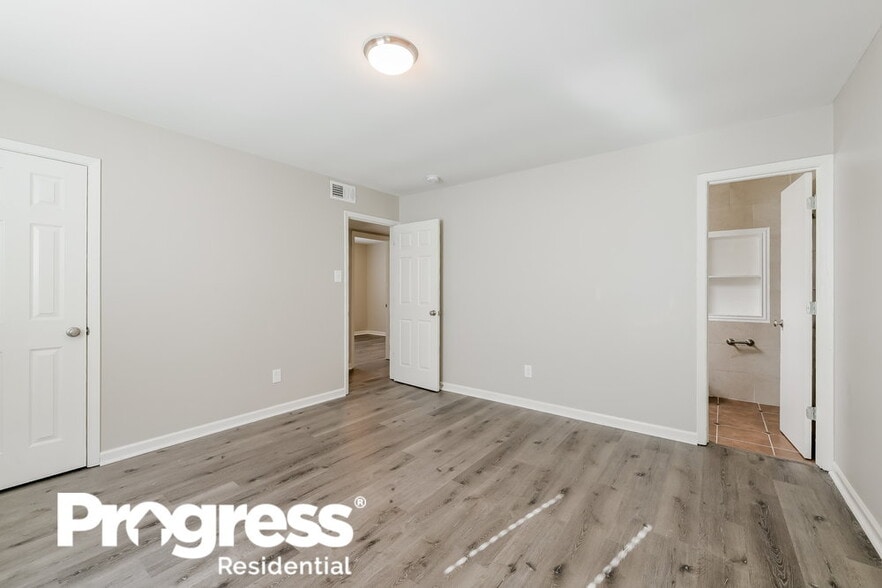 Building Photo - 3503 Daniel Dr
