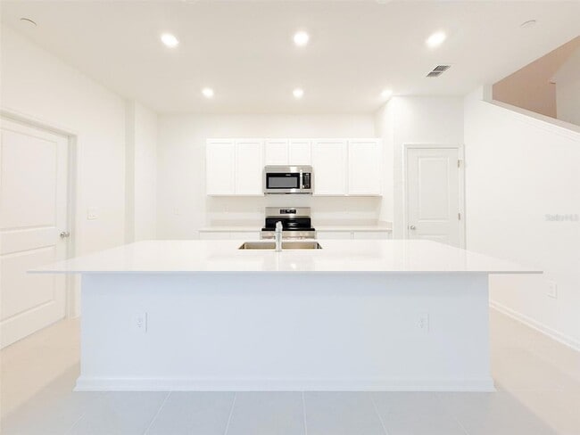 Building Photo - 1991 Stake Out Wy