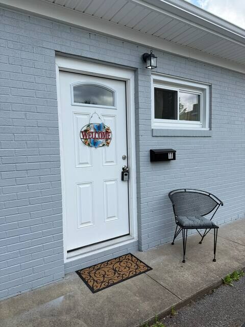 Building Photo - 438 N Park Ave