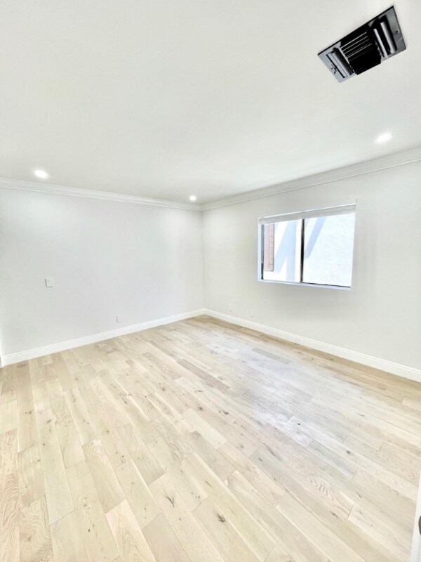 Building Photo - 1540 Brockton Ave