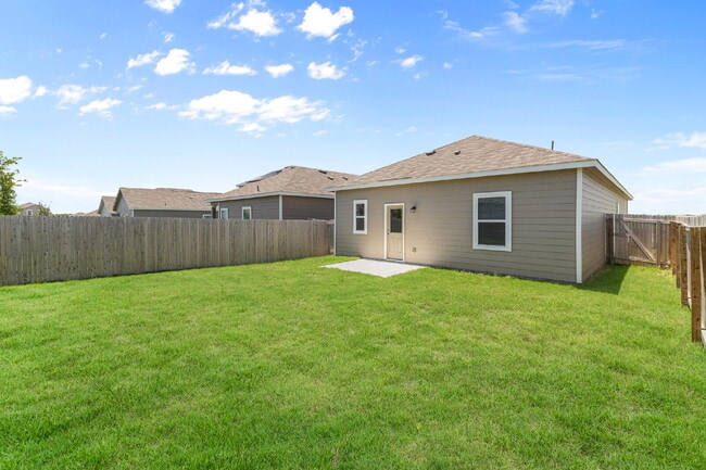 Building Photo - 1136 King Eider