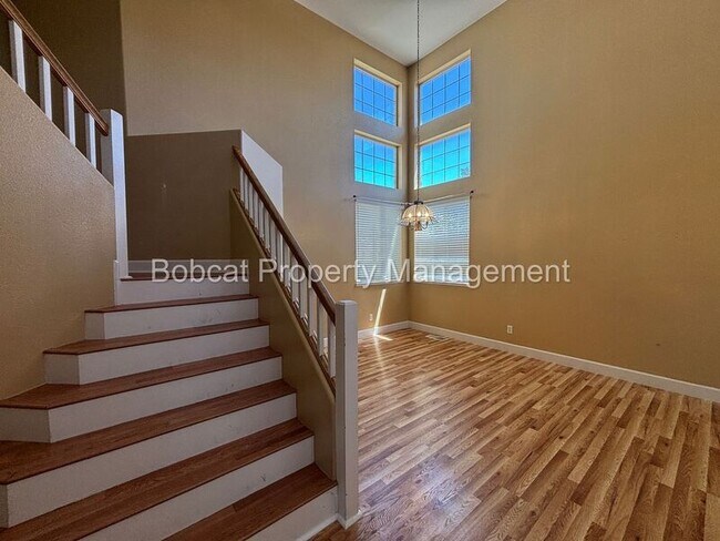 Building Photo - 1477 Ridge Point Dr