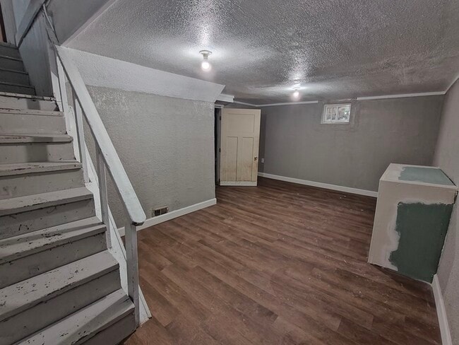 Building Photo - Ask about our Rent to own option