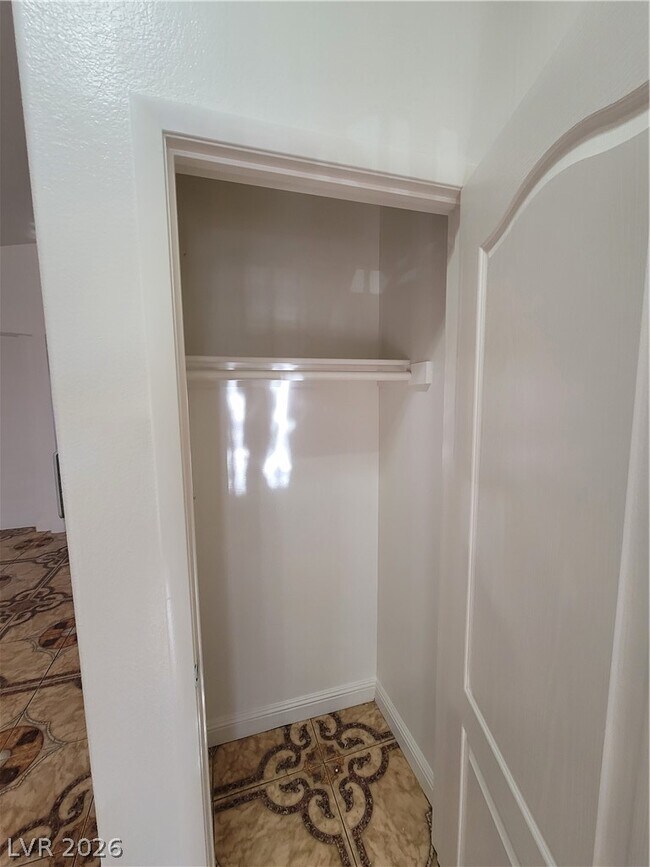 Building Photo - 4406 Cinema Ave