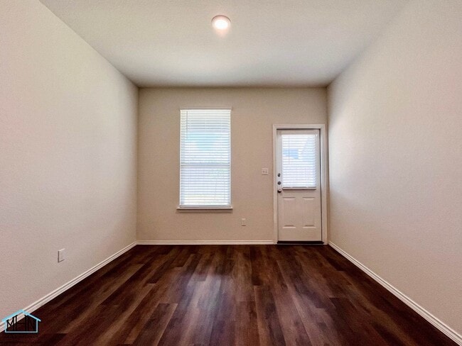 Building Photo - 4105 Paddock Trl