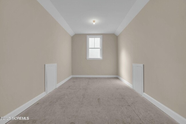 Building Photo - 53 Freesia Dr