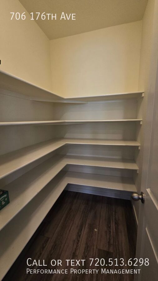 Building Photo - 706 176th Ave