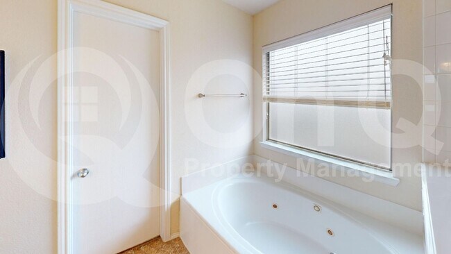 Building Photo - 4137 Capstone Dr