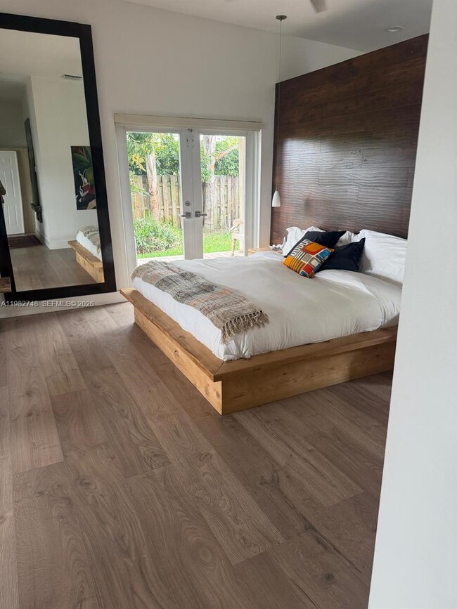 Building Photo - 1251 SW 11th Terrace