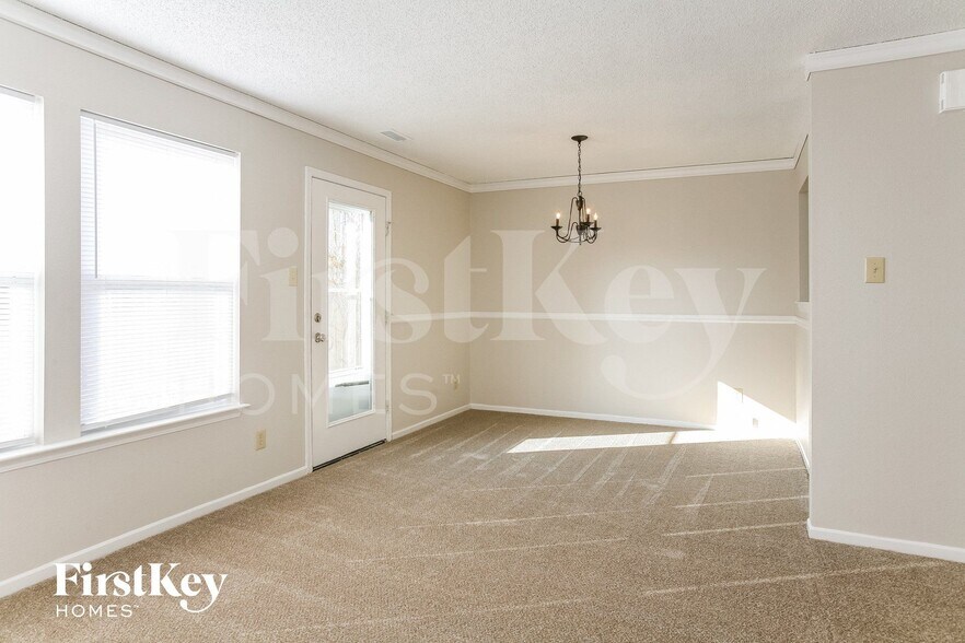 Building Photo - 2435 Redland Ln