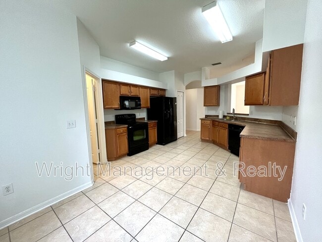 Building Photo - 15902 Cedar Elm Terrace