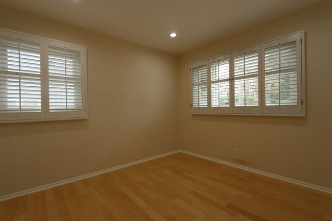 Building Photo - Westchester Home in Kentwood Neighborhood