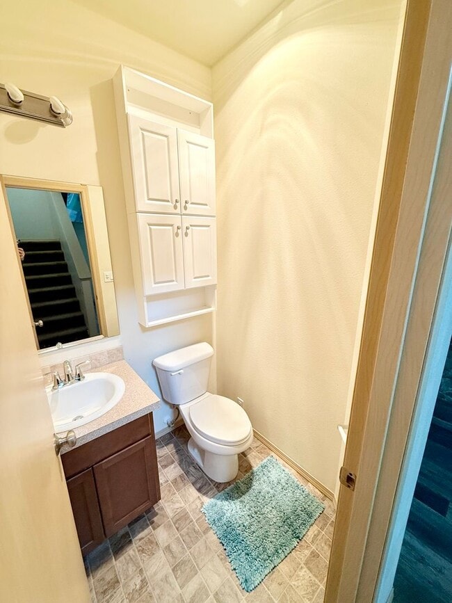 Building Photo - Beautiful house in Maple View Meadows.