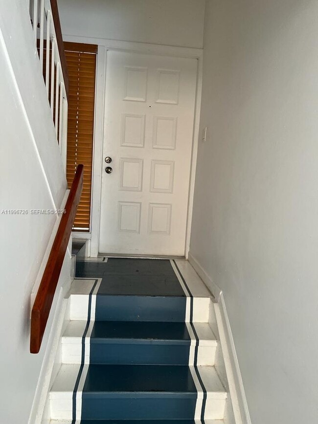 Building Photo - 365 NW 85th Ct