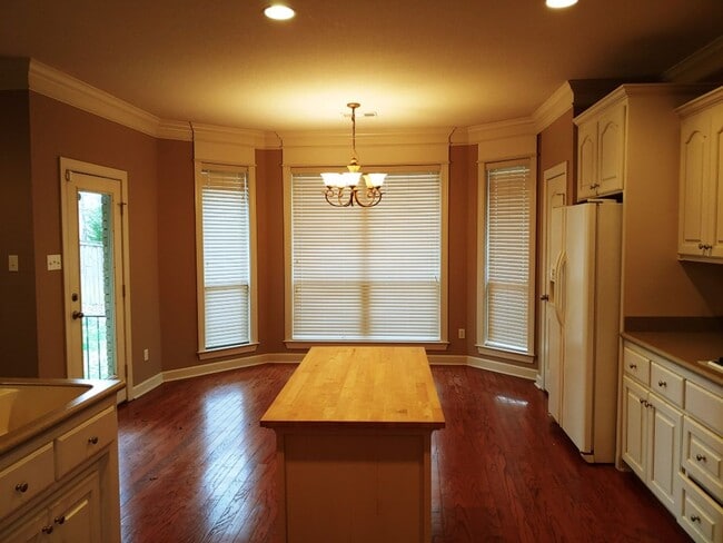 Building Photo - 9124 Wetherbee Cir