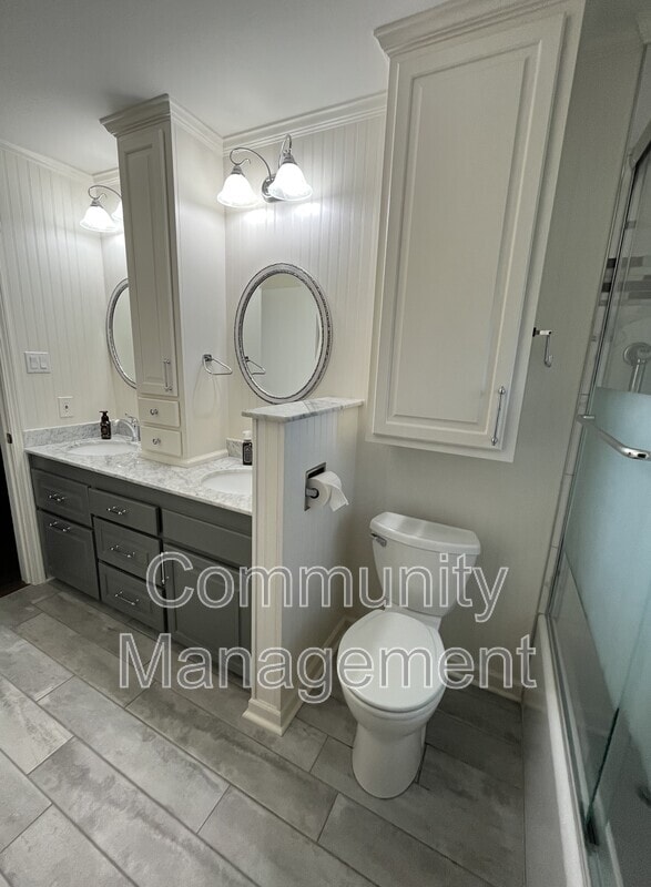 Building Photo - 13741 Willowridge Ave