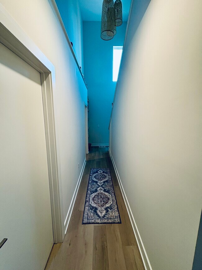 Building Photo - 7304 Pk Pl Ct