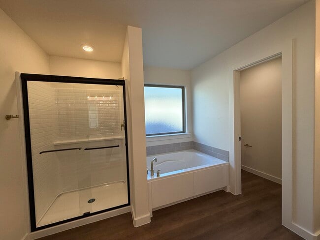 Building Photo - 3015 138th Pl