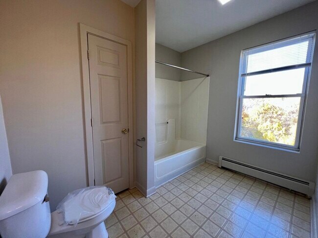 Building Photo - 1 Winter St