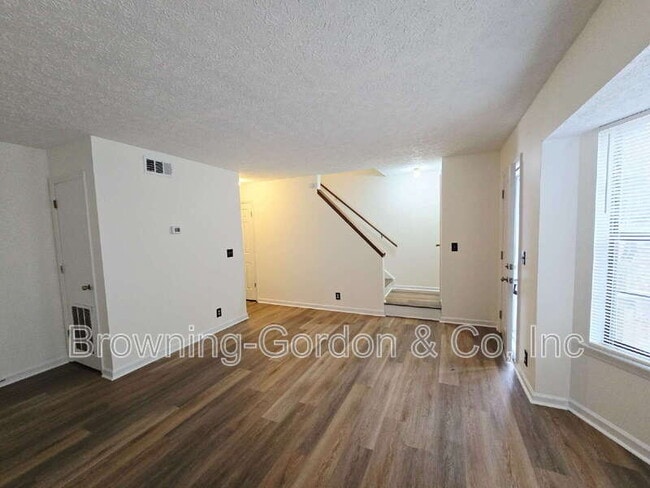 Building Photo - 251 Colt Dr