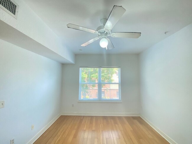 Building Photo - THE GRANDE DOWNTOWN CONDO - 1BR/1BA