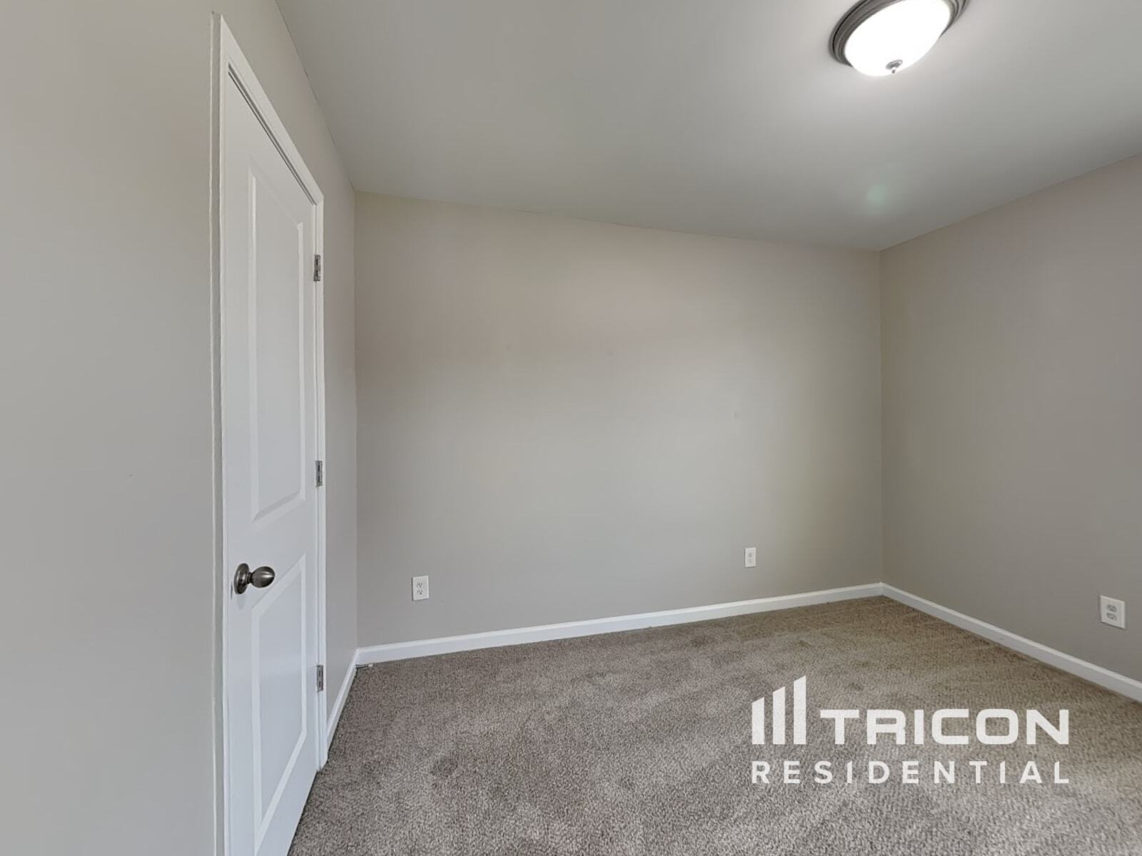Building Photo - 646 Nonsuch Way