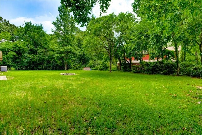 Building Photo - 47 Blue Lake Dr