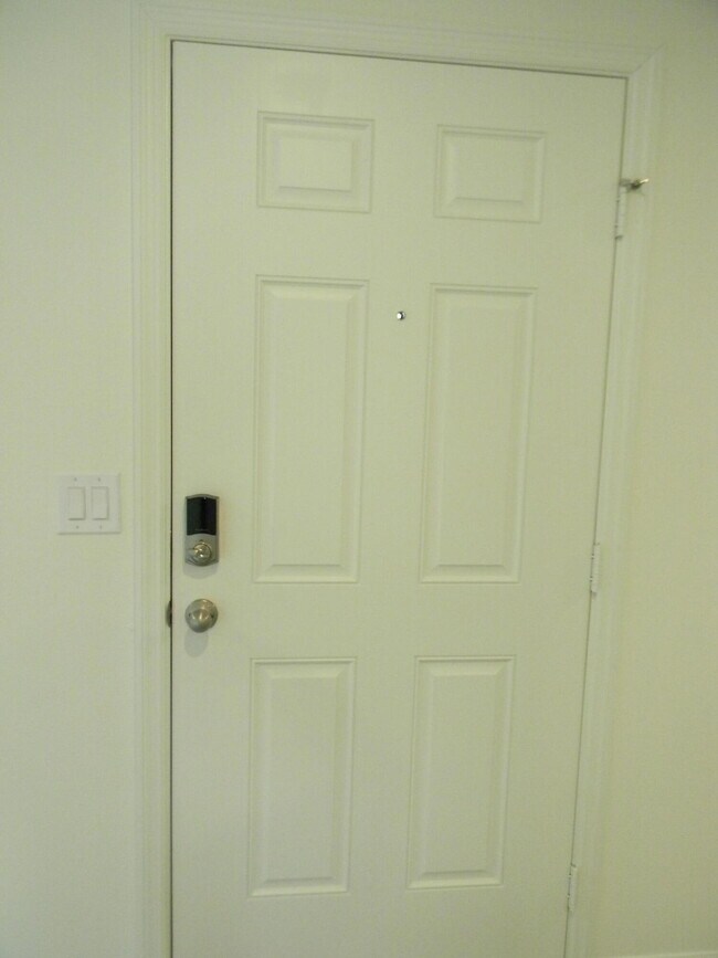 Building Photo - 491 Windswept Ave SW