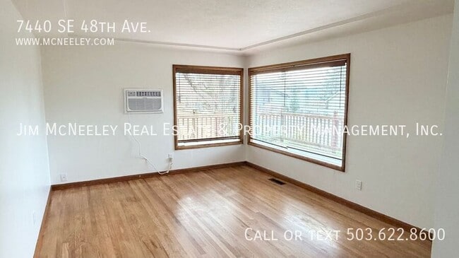 Building Photo - 7440 SE 48th Av