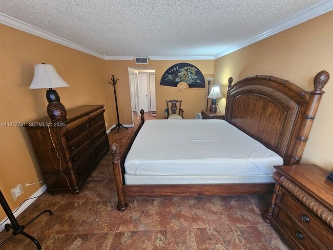 Building Photo - 18151 NE 31st Ct