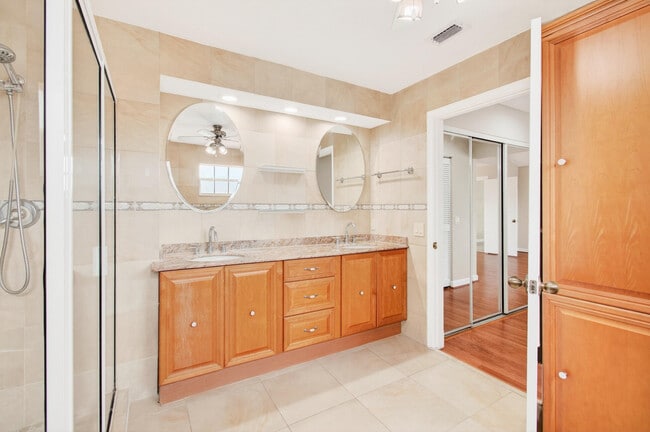 Building Photo - 10574 Wheelhouse Cir
