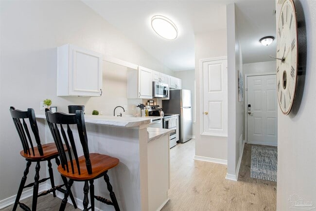 Building Photo - 8140 Heirloom Dr