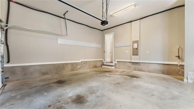 Building Photo - 183 Fowler St