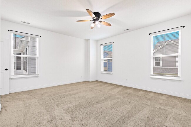 Building Photo - 7011 Pickett Pl