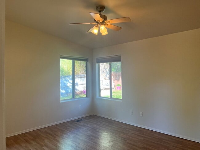 Building Photo - Unfurnished, 1-year long-term rental