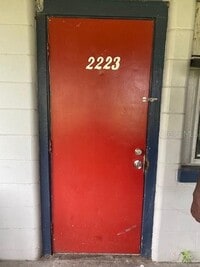 Building Photo - 2223 Jungle St