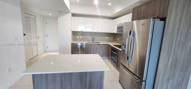 Building Photo - 5300 Paseo Blvd