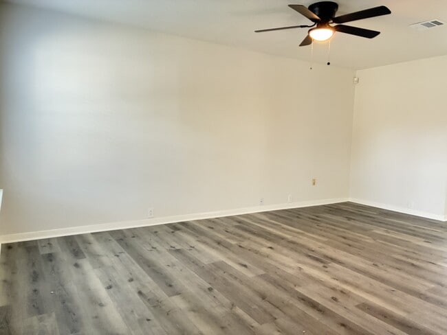 Building Photo - 10331 Marble Crest Dr