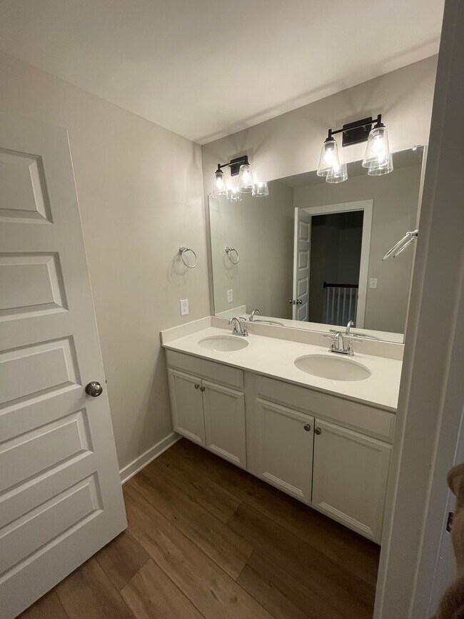 Building Photo - Home for Rent in Calera, AL!!! Available to View with 48 Hour Notice!!!