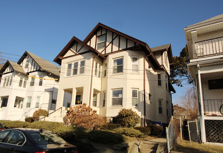 Building Photo - 29 Justin Rd