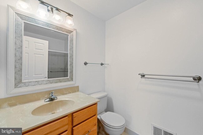 Building Photo - 540 Eagle Ct