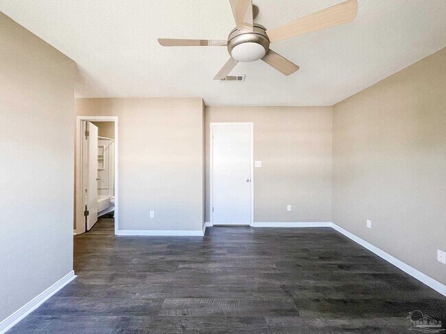 Building Photo - 5287 Balfour Pl