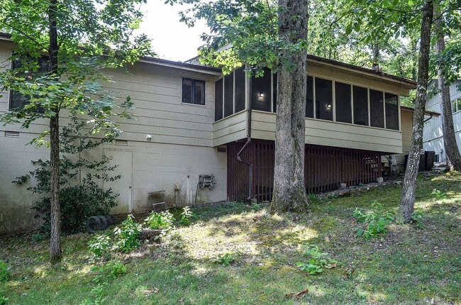 Building Photo - Lake DeSoto Area | Home |Unfurnished